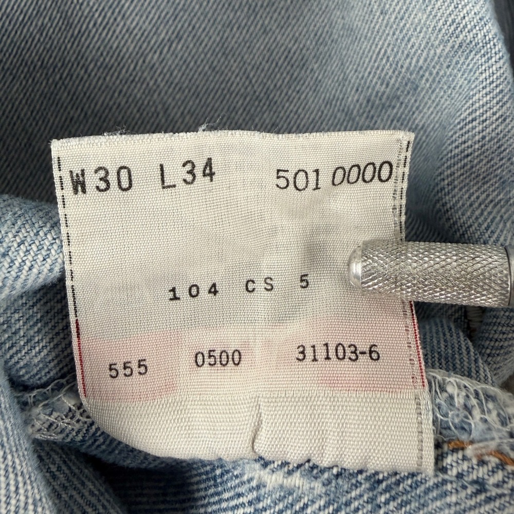 Levi's 501 Jeans Mens 30x34 Blue Straight Leg Button Fly Distressed Light Wash - Picture 4 of 12